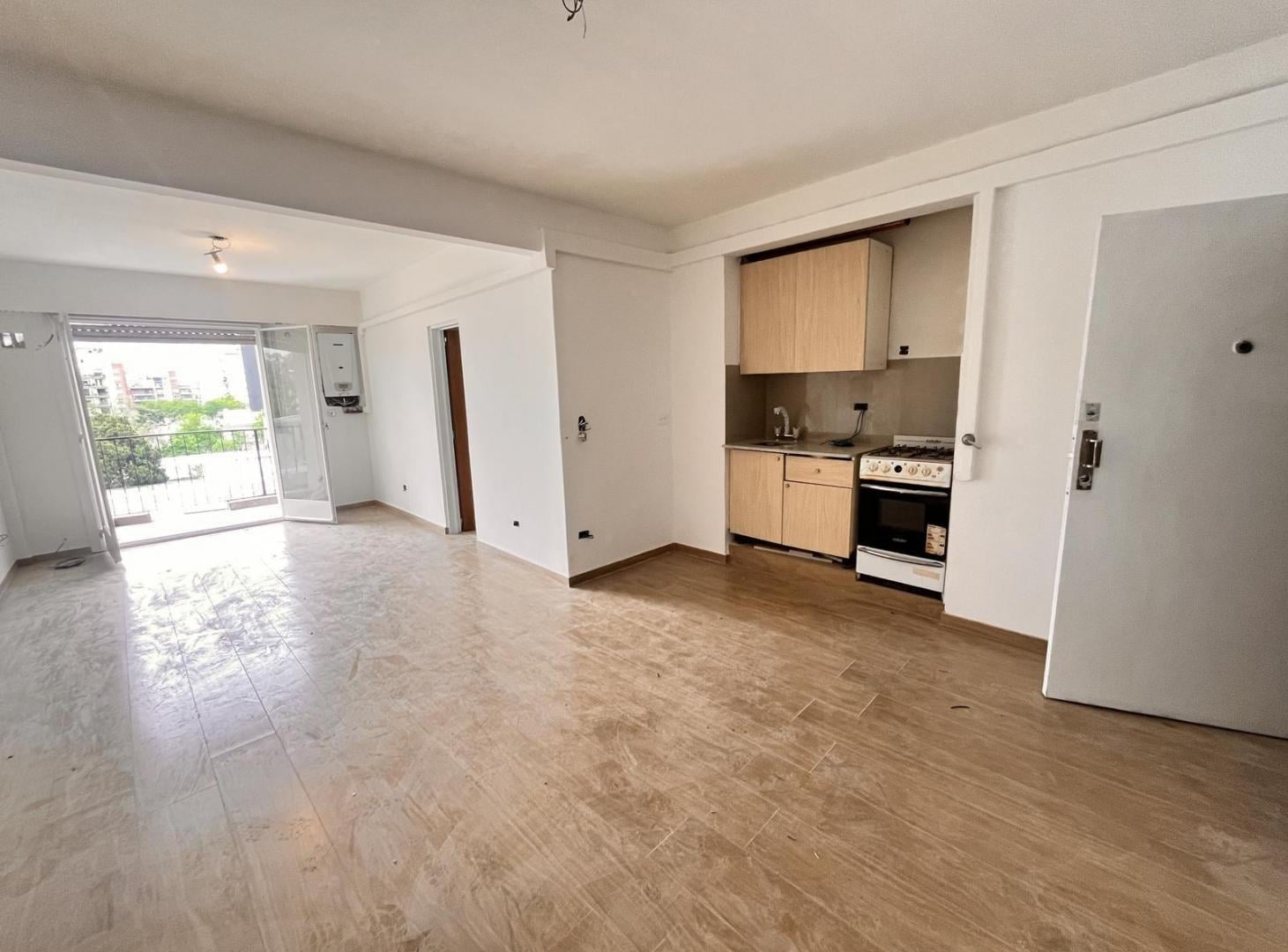 Foto de Departamento en alquiler monoambiente con balcon Coghlan, imagen 2