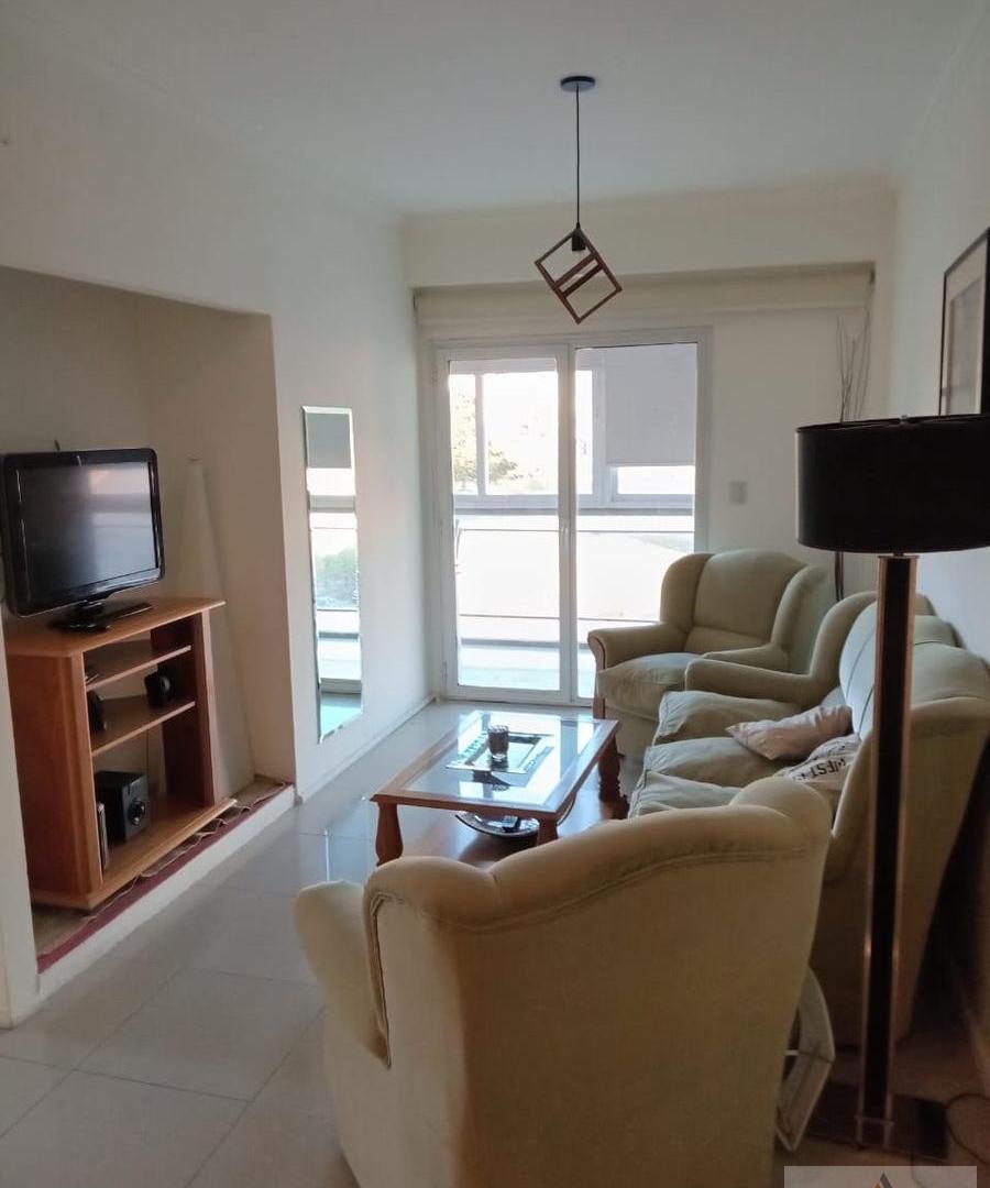 Foto de Alquiler: Departamento 2 Dormitorios – Centro Neuquén | Amoblado Cochera, imagen 4