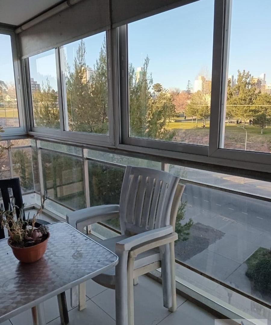 Foto de Alquiler: Departamento 2 Dormitorios – Centro Neuquén | Amoblado Cochera, imagen 2