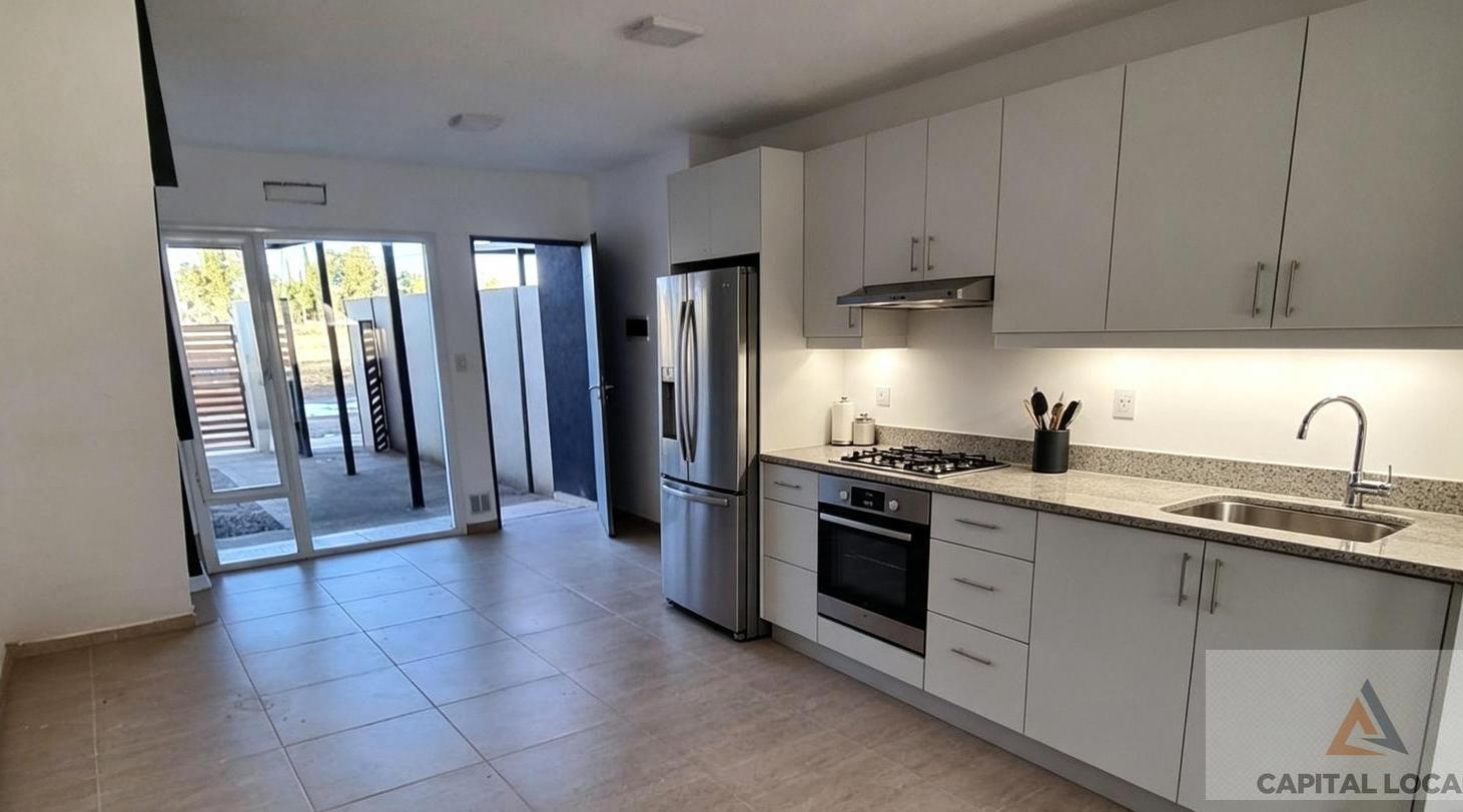 Foto de VENTA DÚPLEX 2 DORMITORIOS - Fernandez Oro, imagen 4
