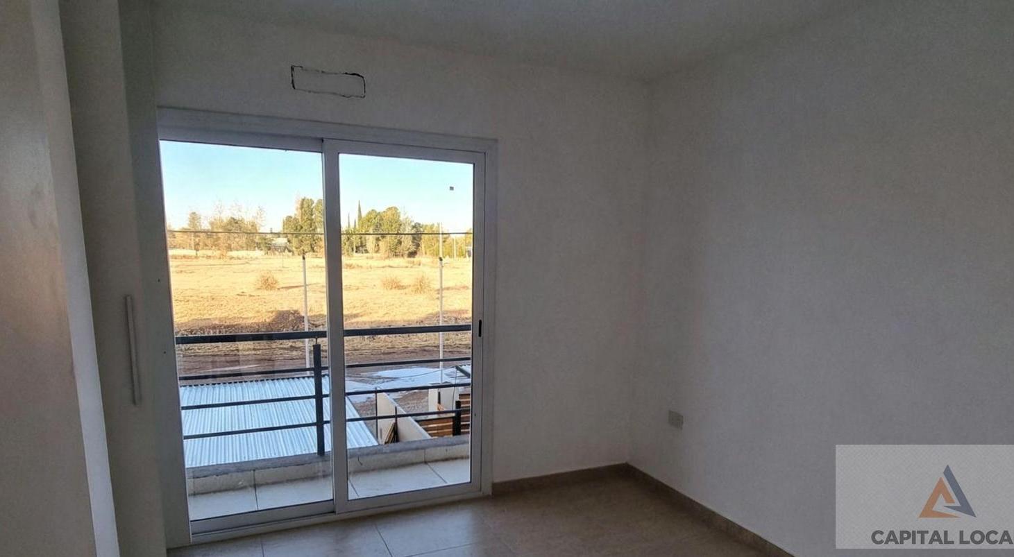 Foto de VENTA DÚPLEX 2 DORMITORIOS - Fernandez Oro, imagen 5