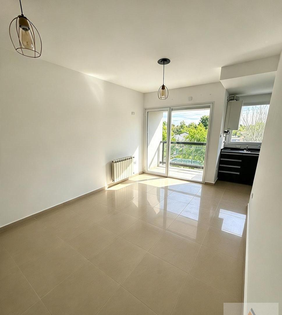 Foto de ALQUILER - Dpto. 1 dormitorio + cochera - RINCÓN DE EMILIO, imagen 1