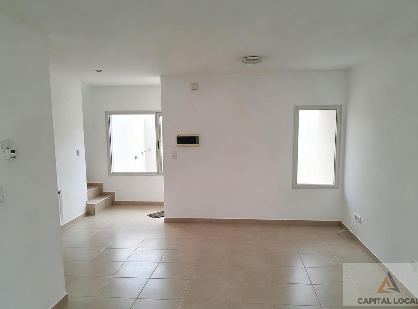 Foto de Alquiler Dúplex 3 dormitorios - BARRIO TIERRA MANSA - CENTENARIO, imagen 3