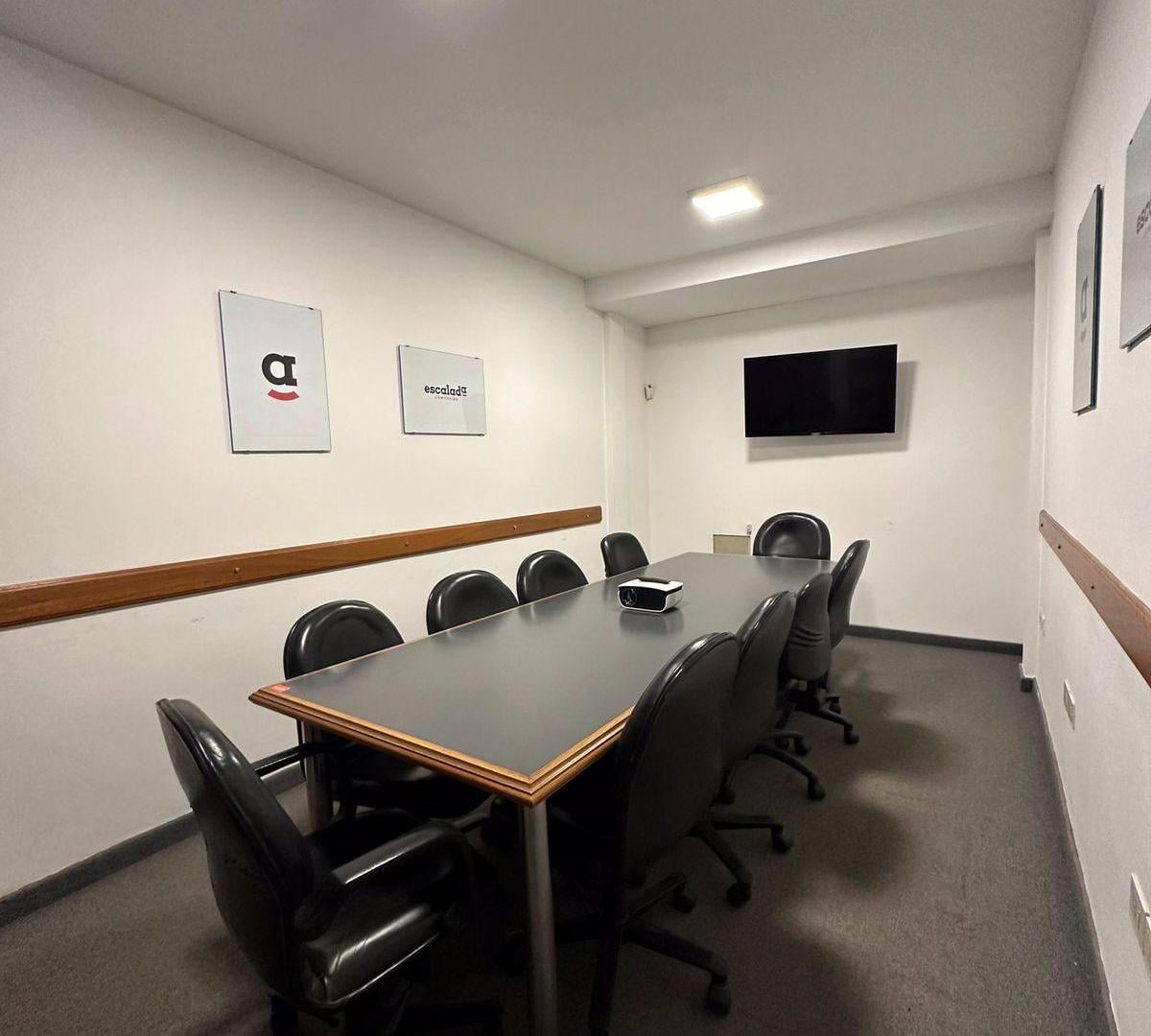 Foto de OFICINA COMERCIAL EN ALQUILER | TOTALMENTE EQUIPADA | 2 PUESTOS DE, imagen 3