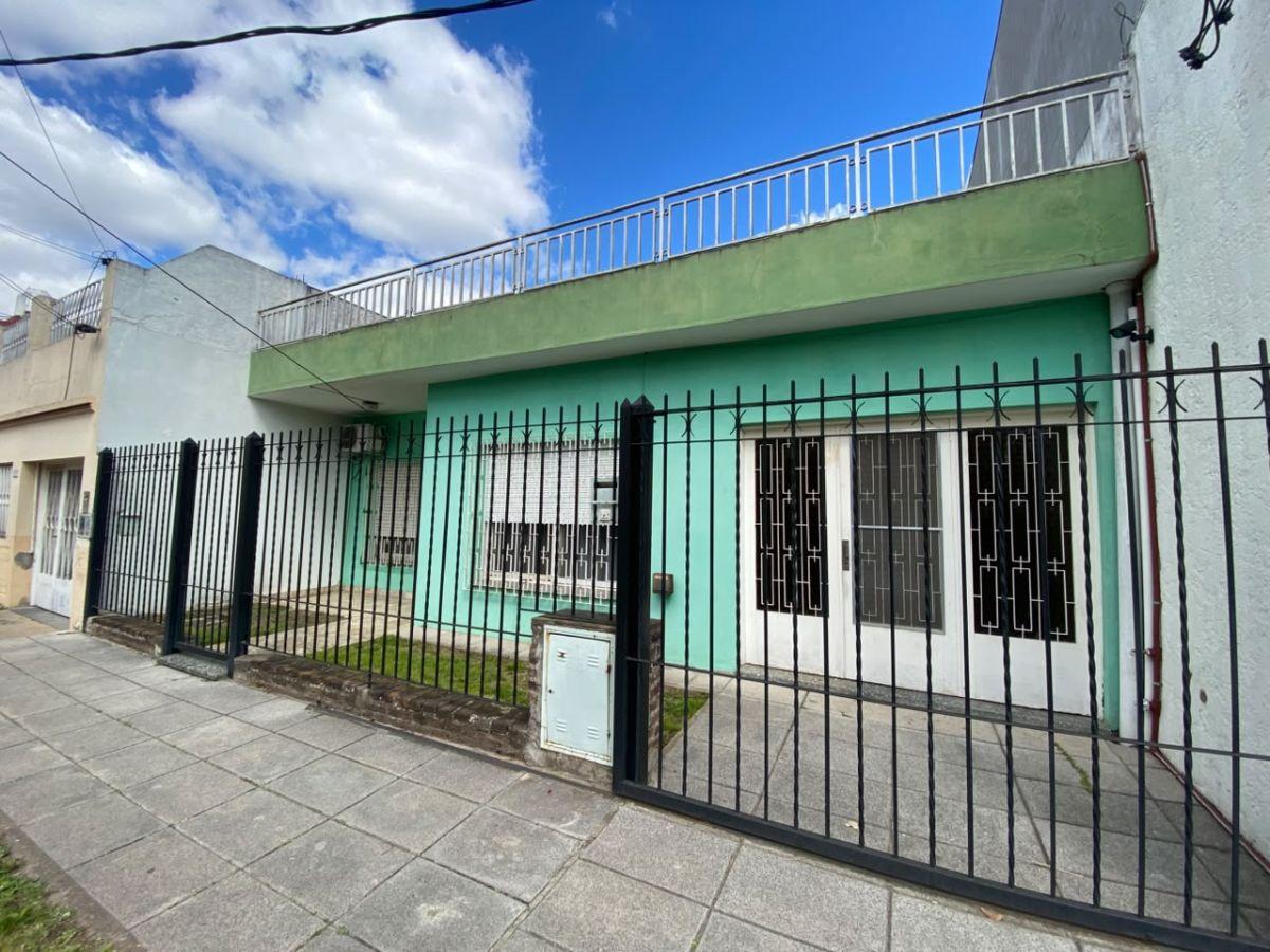 Foto de Casa Americana 4 Ambientes En Venta Apta Crédito - El Palomar, imagen 3