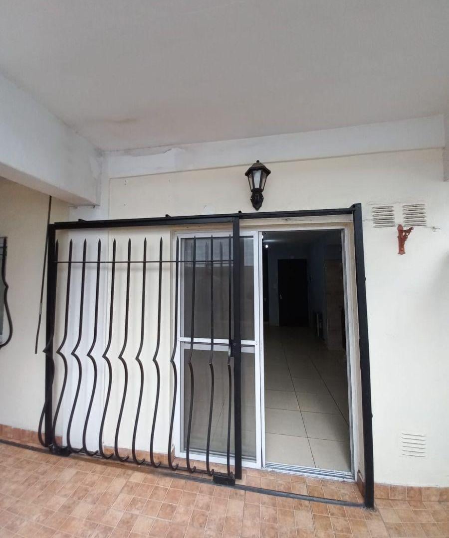 Foto de DEPARTAMENTO 2 AMBIENTES CON PATIO, imagen 4