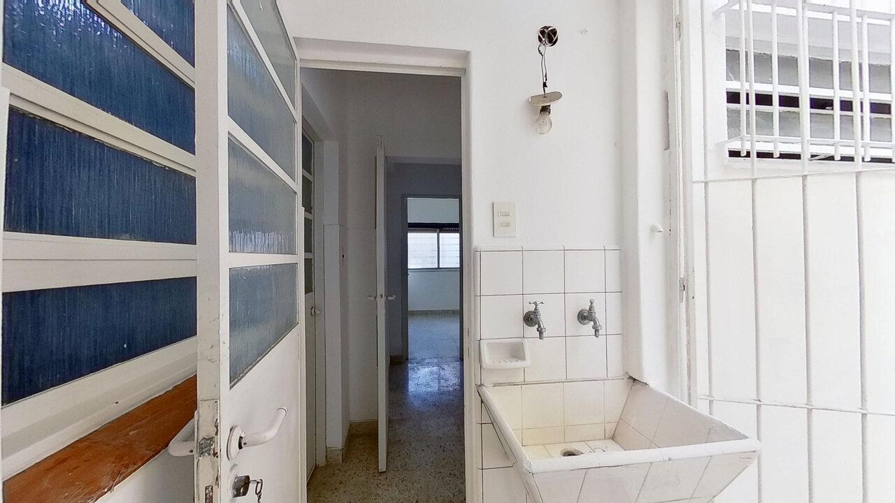 Foto de VENTA DEPARTAMENTO 2 AMBIENTES PB AL FRENTE CON PATIO APTO CREDITO, imagen 5