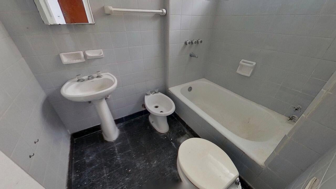 Foto de VENTA DEPARTAMENTO 2 AMBIENTES PB AL FRENTE CON PATIO APTO CREDITO, imagen 3