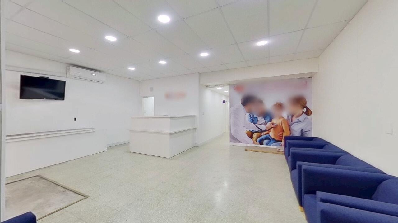 Foto de VENTA EXCELENTE LOCAL COMERCIAL INMEJORABLE ZONA, imagen 2
