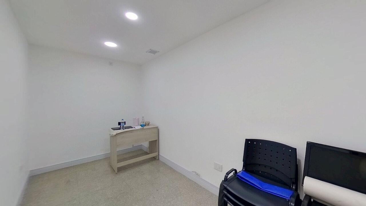 Foto de VENTA EXCELENTE LOCAL COMERCIAL INMEJORABLE ZONA, imagen 3