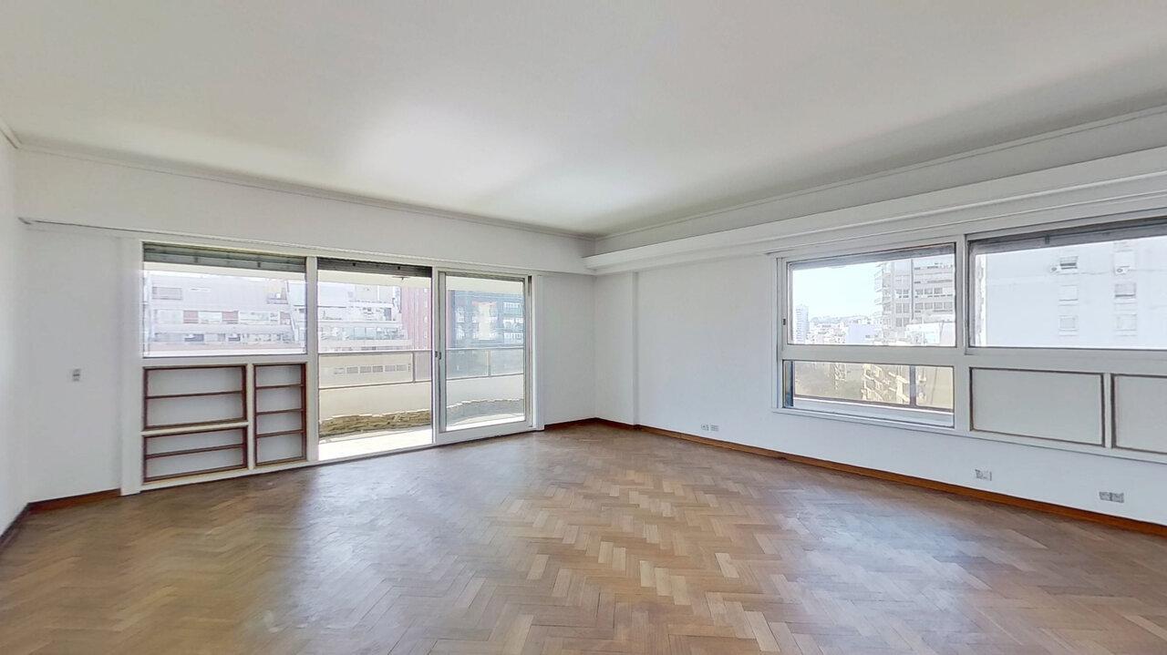 Foto de Departamento Piso 5 Ambientes, Balcón, Baulera y Cochera. Palermo, imagen 4