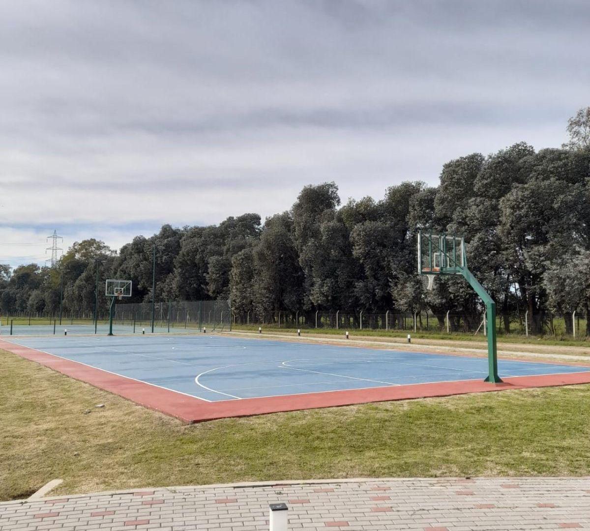 Foto de Lote en venta en Castelo Real Club de Campo Gral Rodriguez, imagen 2