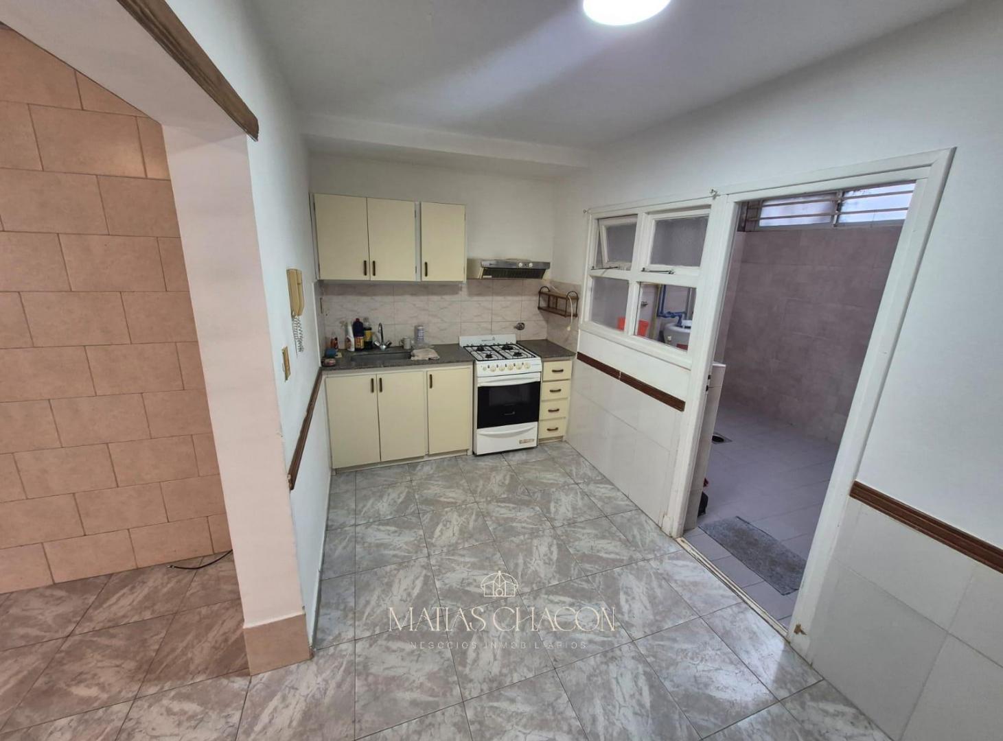 Foto de Departamento de 3 Ambientes (Planta Baja) alquiler 24 meses en Barrio, imagen 2