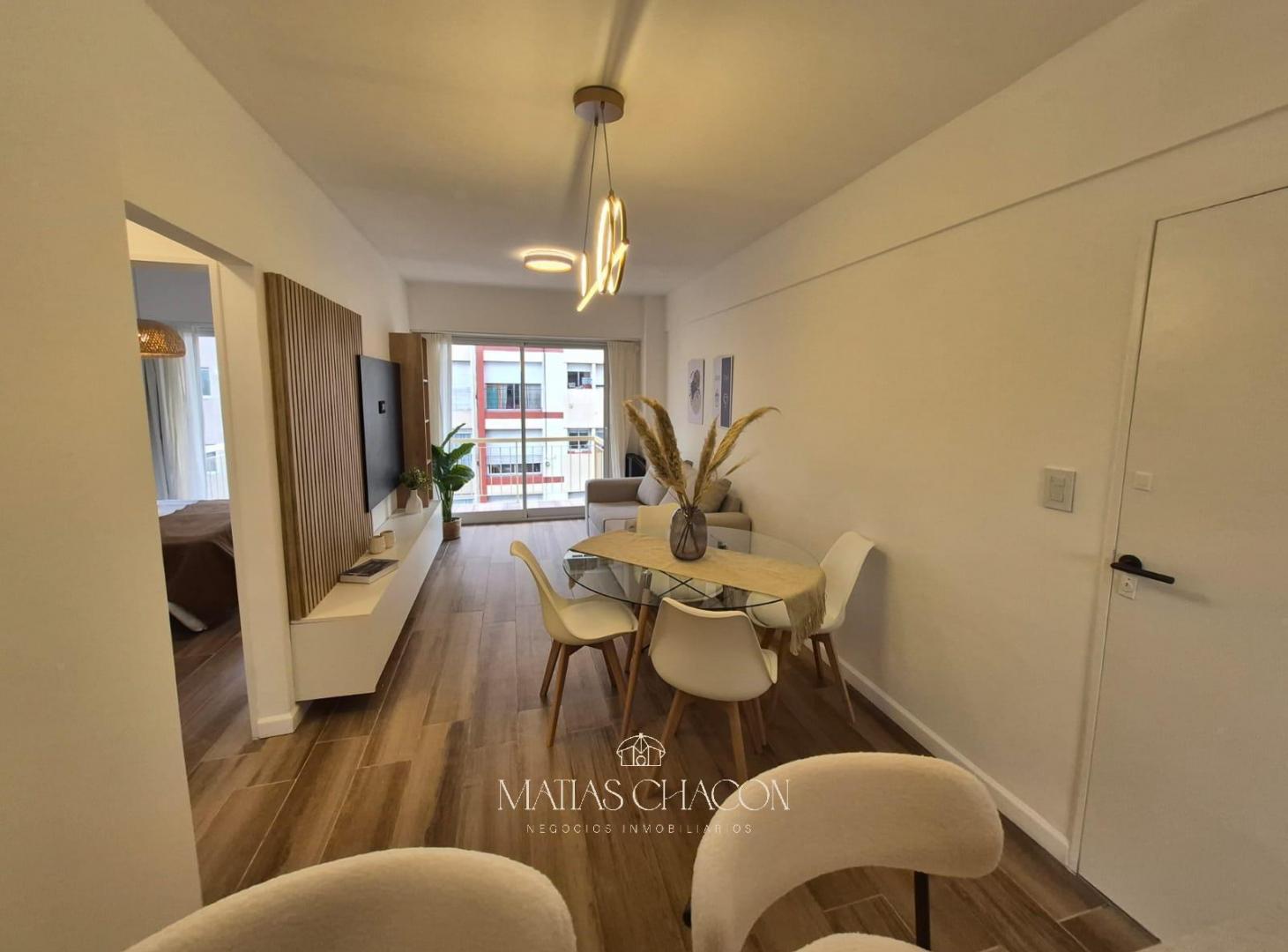 Foto de Departamento de 3 Ambientes a la calle con balcon saliente en Plaza, imagen 1