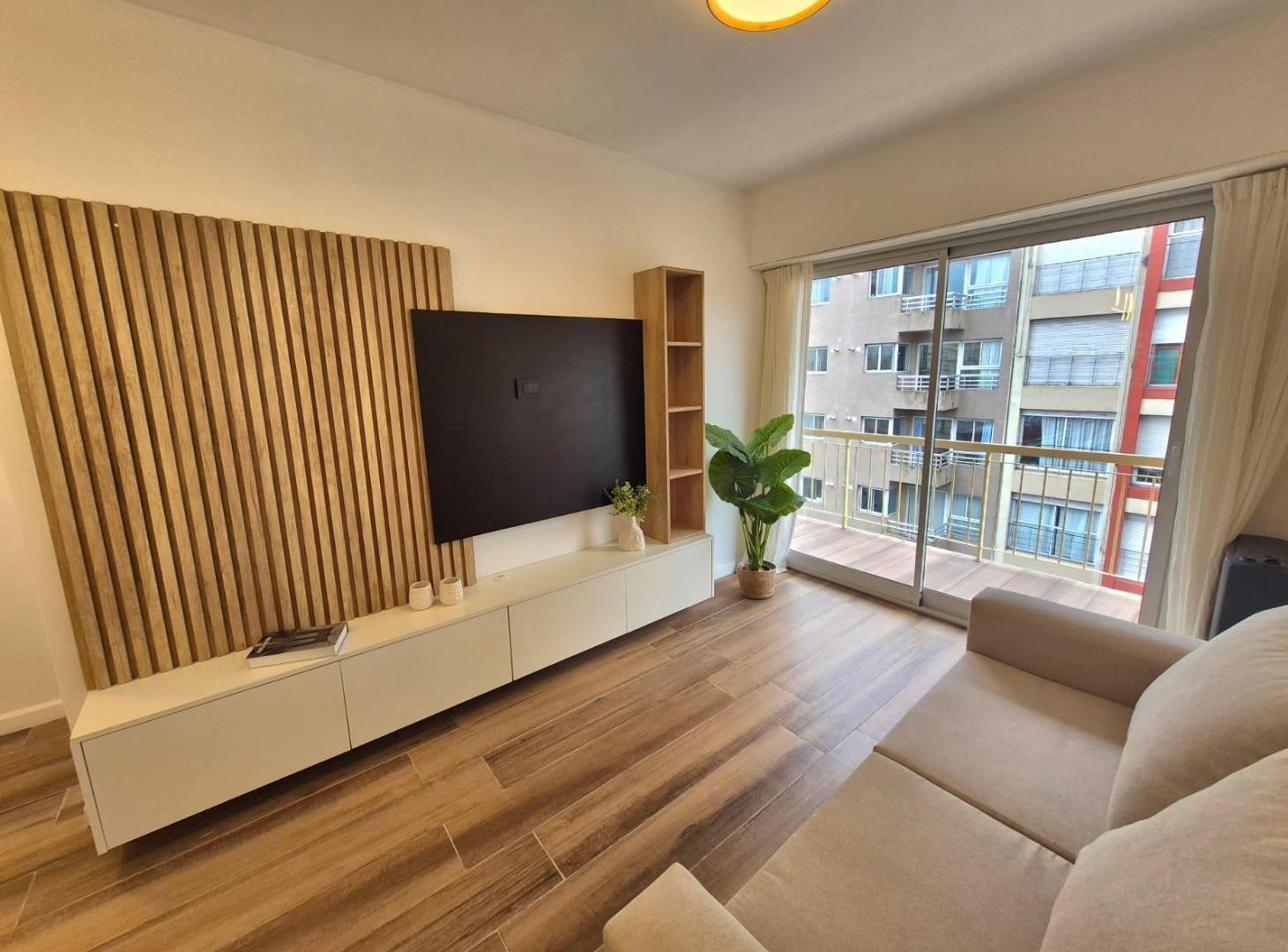 Foto de Departamento de 3 Ambientes a la calle con balcon saliente en Plaza, imagen 5