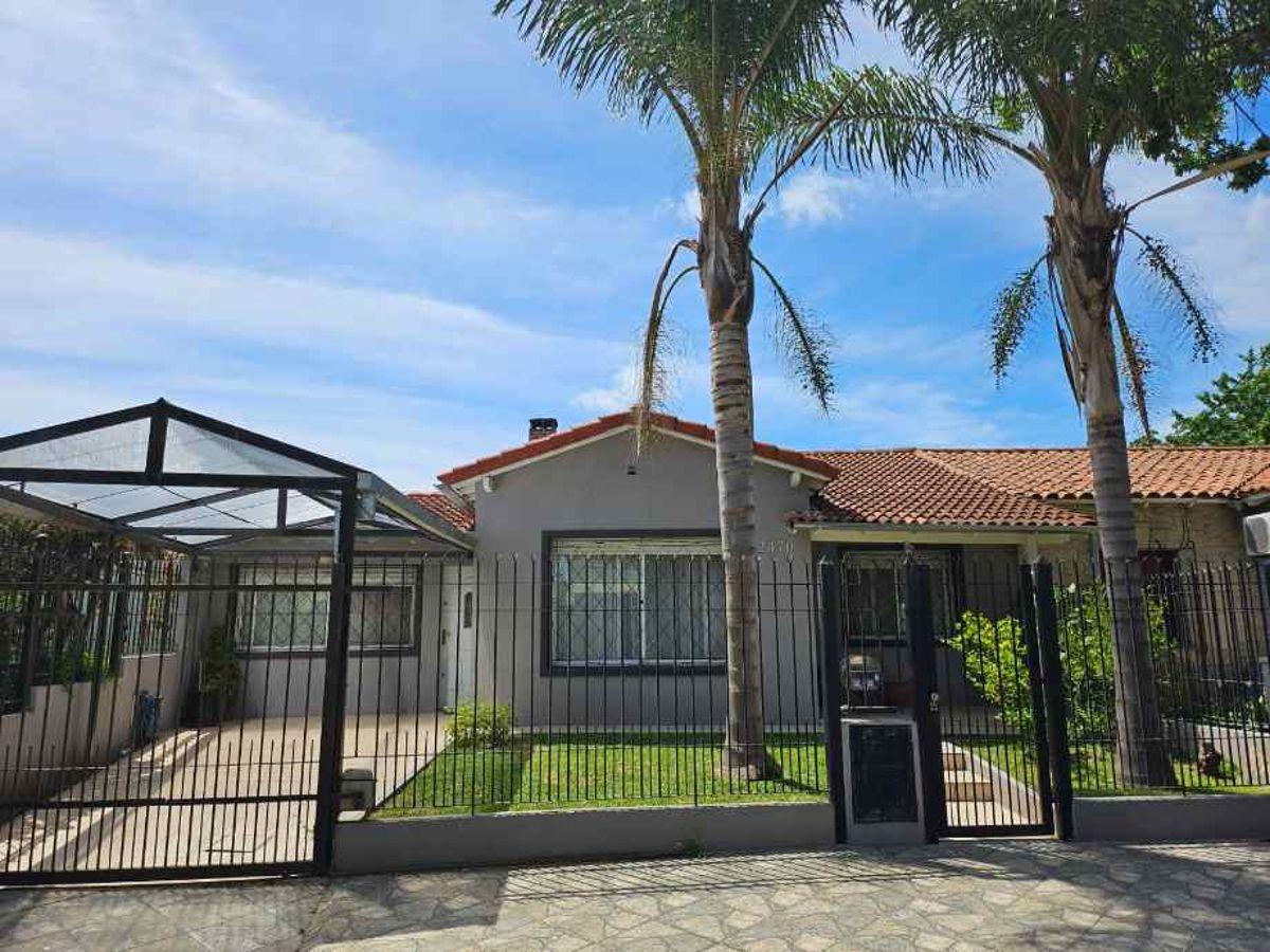 Foto de Casa de 4 ambientes en venta en Ciudad Jardín - Excelente estado, imagen 4