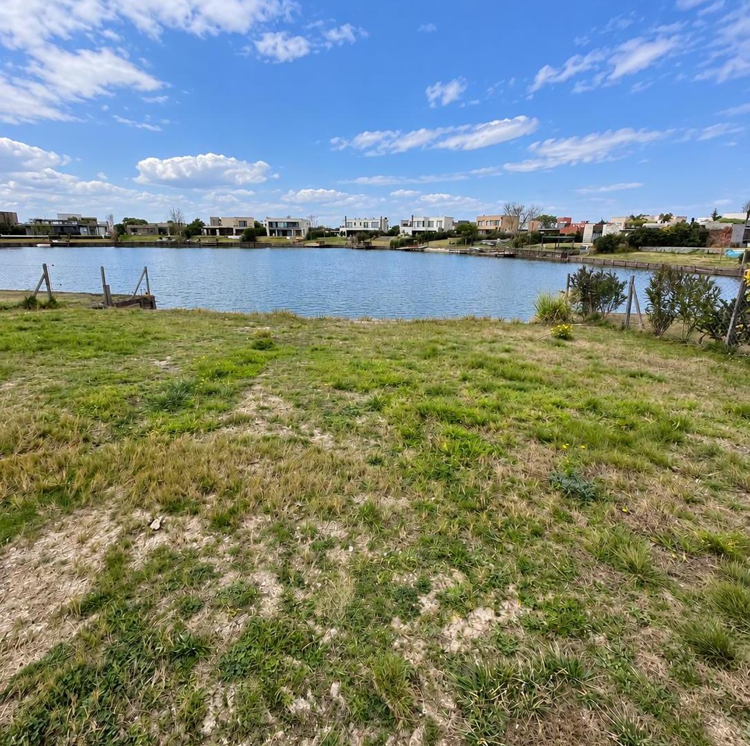 Foto de Venta lote a la laguna en San Sebastian, imagen 1