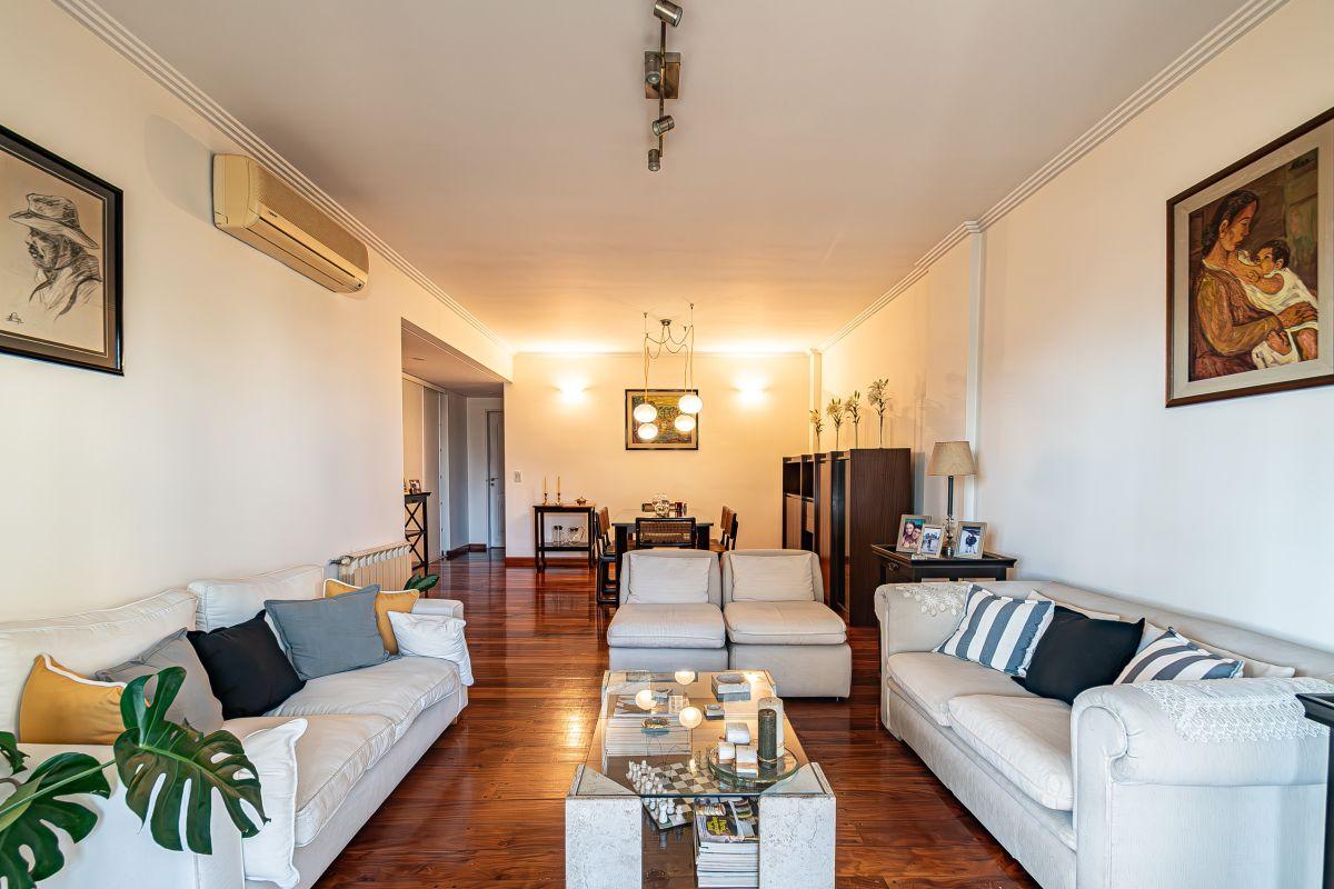Foto de VENTA. IMPECABLE 5amb con balcón y cochera. CABALLITO, imagen 2