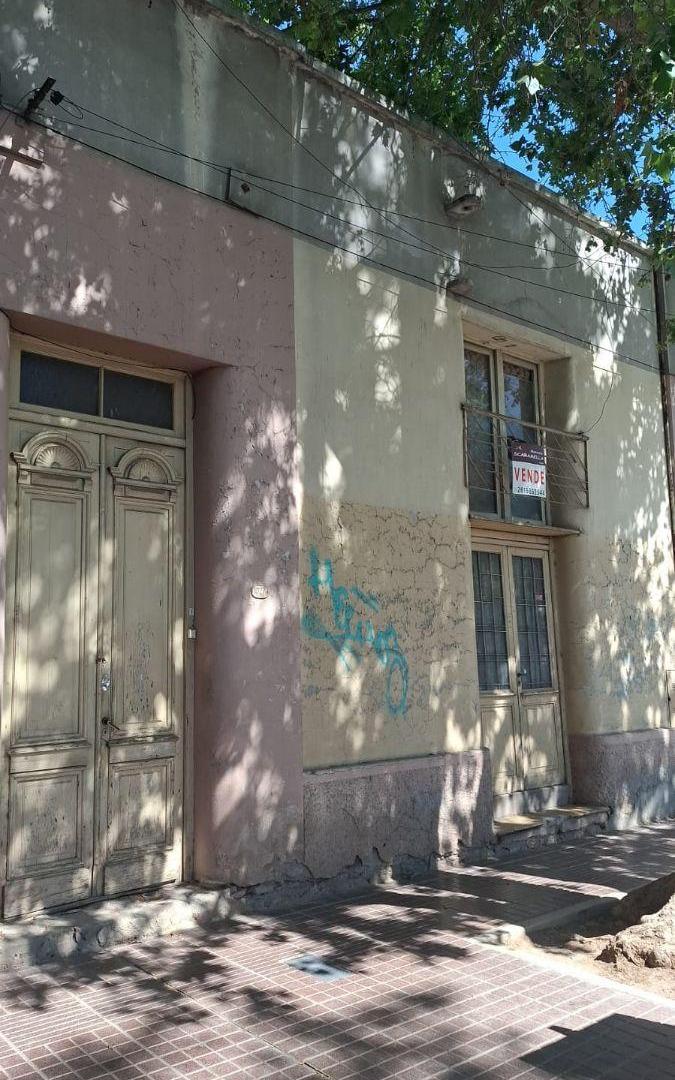 Foto de VENDEMOS TERRENO- CON VIVIENDA A DEMOLER, imagen 1
