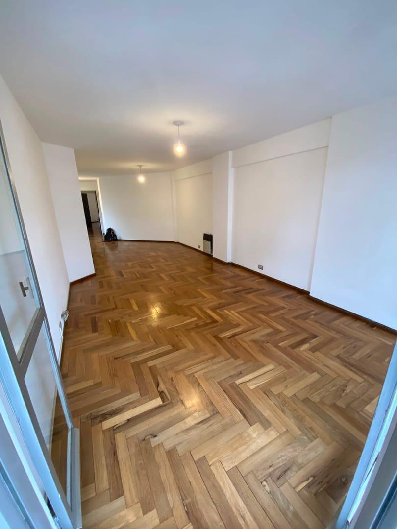 Foto de ALQUILER DE DEPARTAMENTO DOS DORMITORIOS CON COCHERA OBSIPO SALGUERO, imagen 2