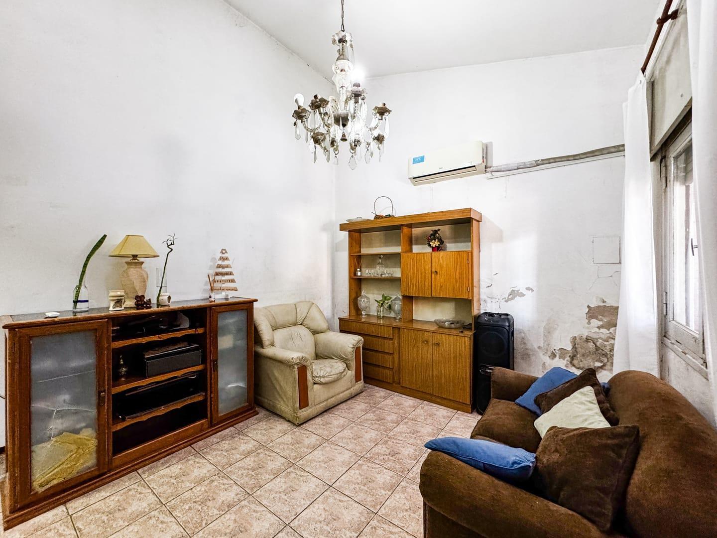 Foto de VENTA CASA 2 DORM A REMODELAR COL DE V SARSFIELD, imagen 5