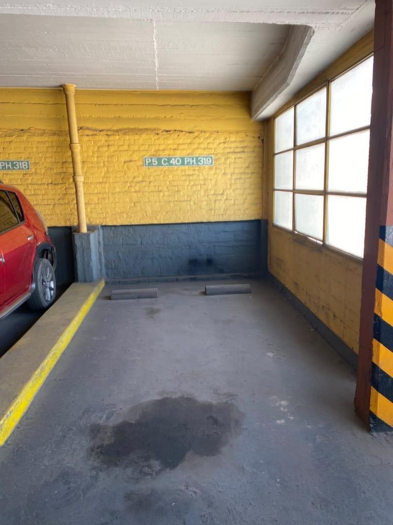 Foto de EN VENTA COCHERA EN CALLE SAN JERONIMO, imagen 1