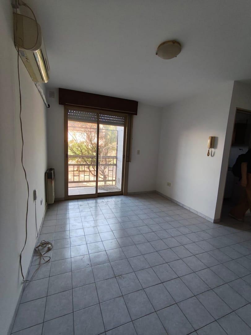 Foto de DEPARTAMENTO EN VENTA 2 DORMITORIOS - CENTRO, imagen 1
