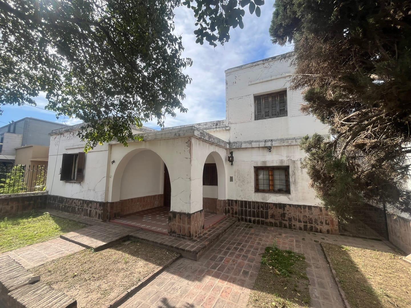 Foto de VENTA CASA 2 DORMITORIOS VILLA CABRERA, imagen 1