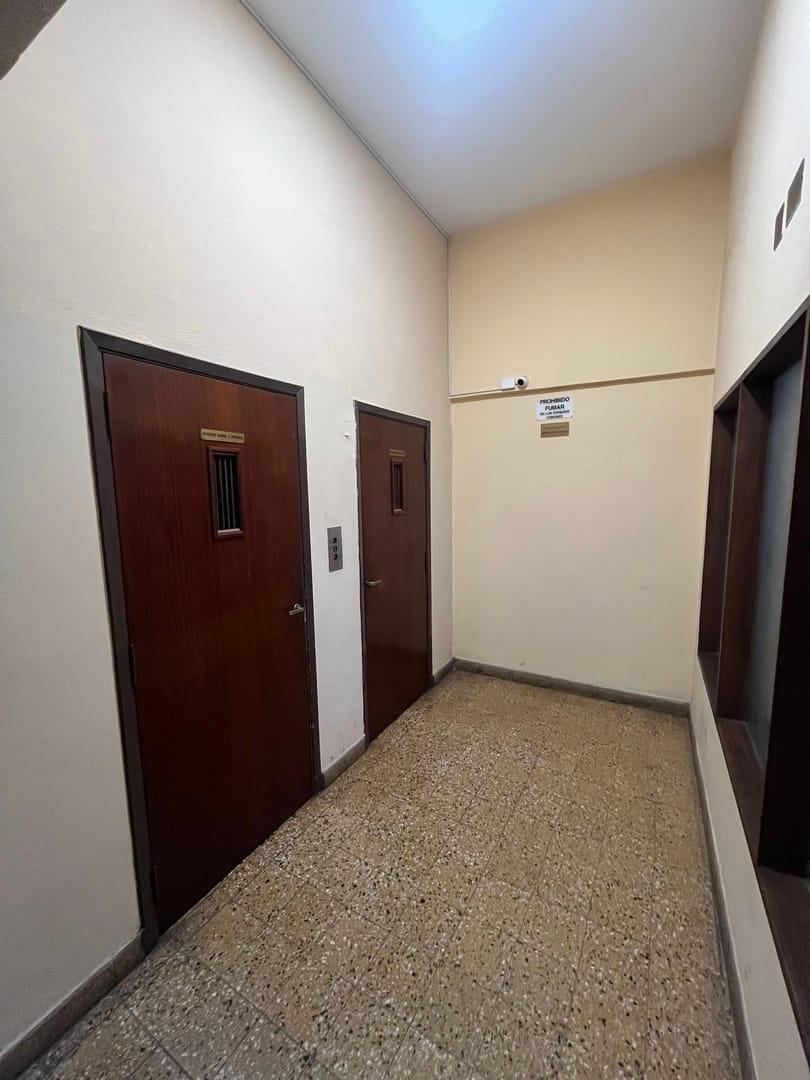 Foto de VENTA 2 OFICINAS EN EL CENTRO - COLON A METROS DE CAÑADA, imagen 1