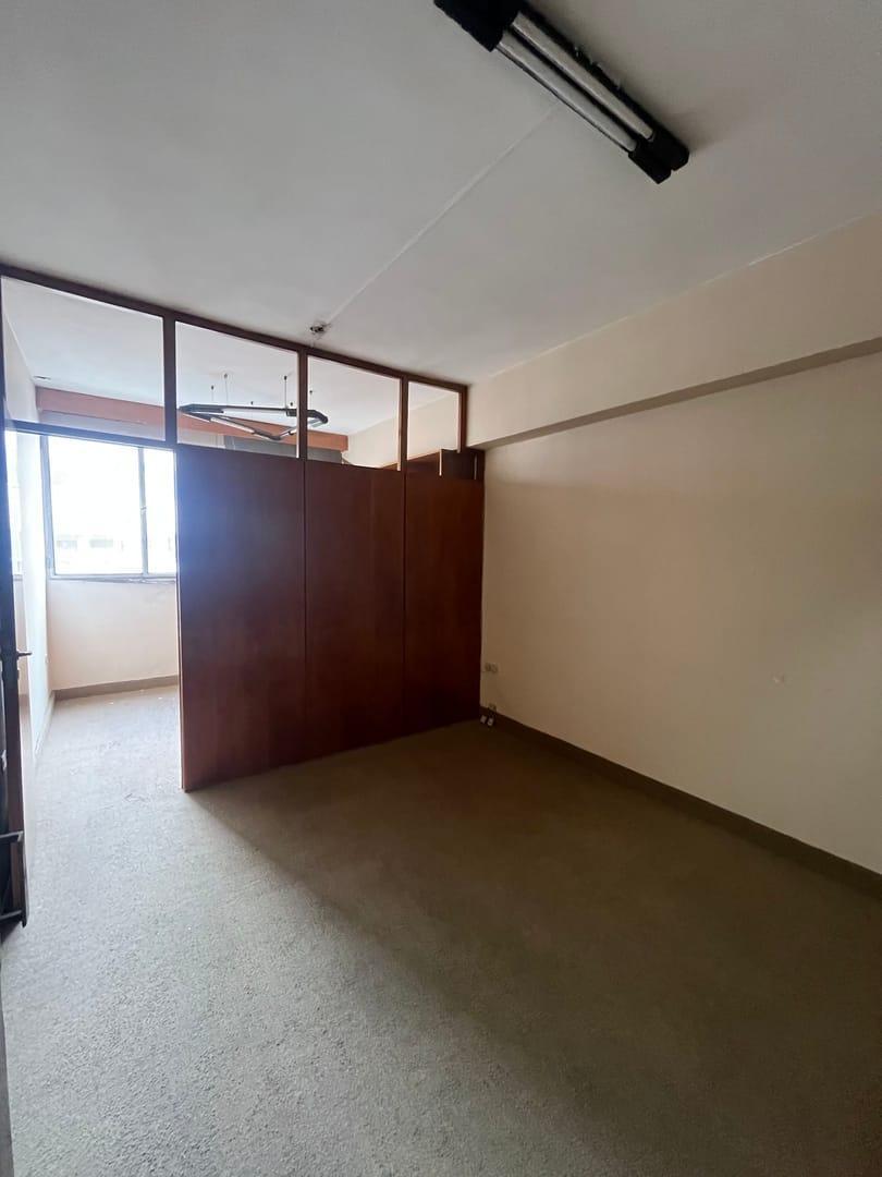 Foto de VENTA 2 OFICINAS EN EL CENTRO - COLON A METROS DE CAÑADA, imagen 3