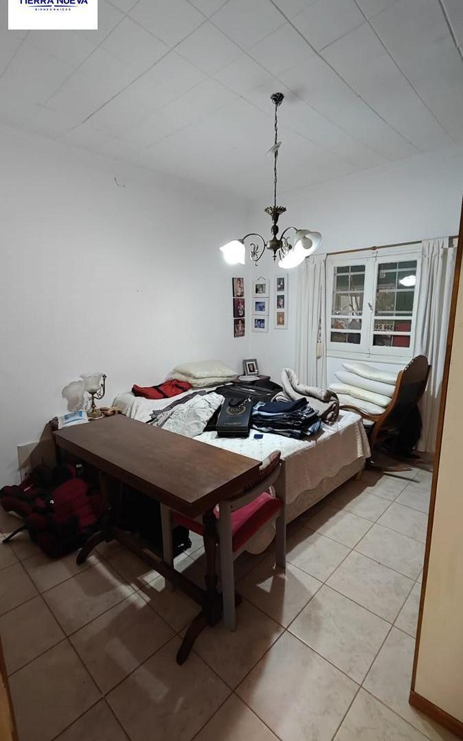 Foto de SE VENDE CASA CON SALÓN COMERCIAL - CENTRO DE NEUQUÉN, imagen 4