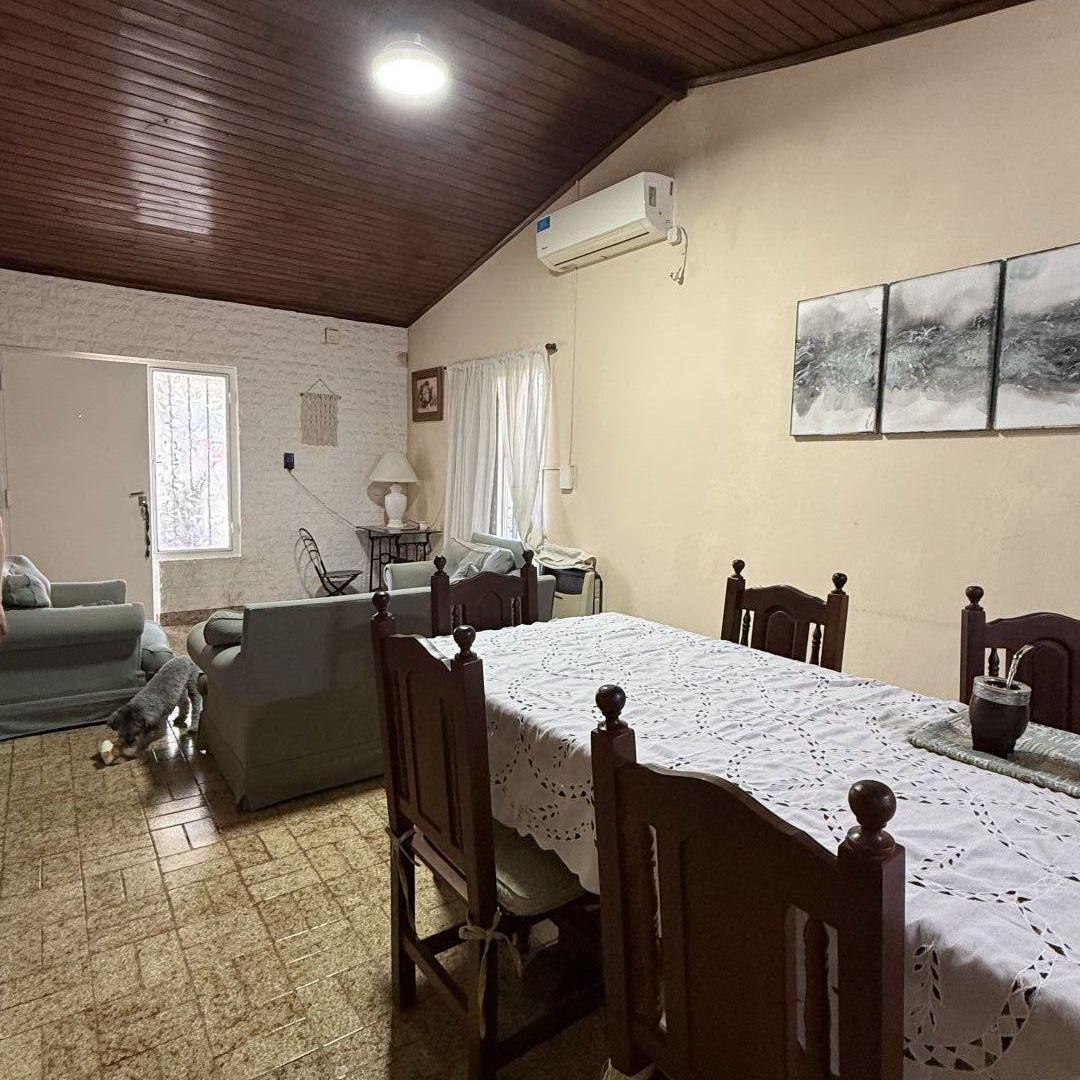 Foto de venta de casa en zona Oeste de la ciudad de Esperanza., imagen 2