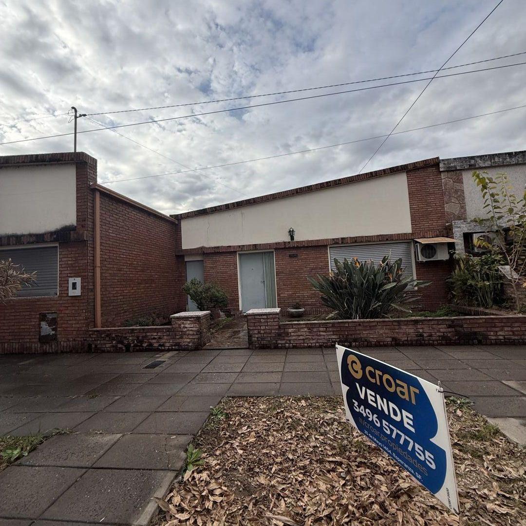 Foto de Casa con gran terreno en zona céntrica de Esperanza., imagen 3