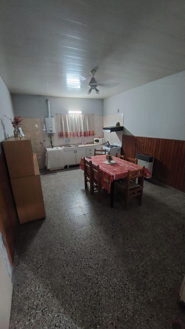 Foto de (PROPIEDAD RESERVADA ) CASA CENTRICA DE 2 DORMITORIOS - FRANCK, imagen 2