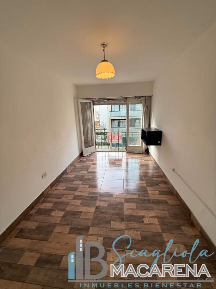Foto de VENTA DEPARTAMENTO MONOAMBIENTE EN ESTADO ORIGINAL A LA CALLE - ZONA, imagen 2