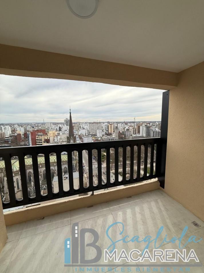 Foto de DEPARTAMENTO EN VENTA 3 AMBIENTES CON VISTA A LA CATEDRAL Y LA CIUDAD, imagen 3