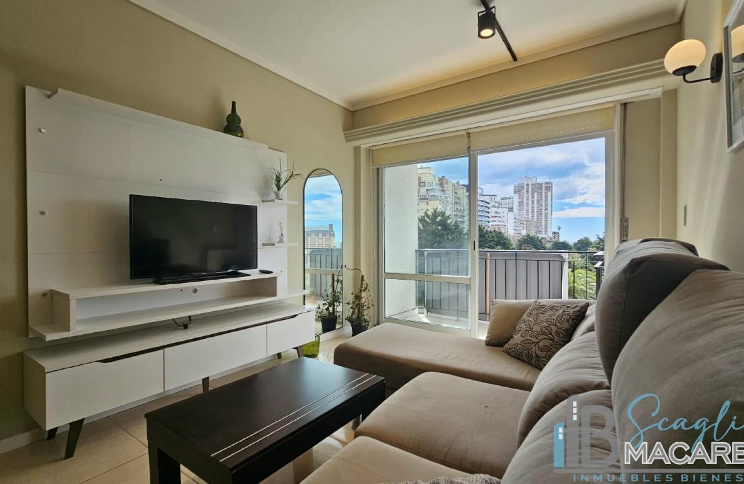 Foto de VENTA DEPARTAMENTO 2 AMBIENTES AL FRENTE CON BALCON Y DEPENDENCIA |, imagen 2