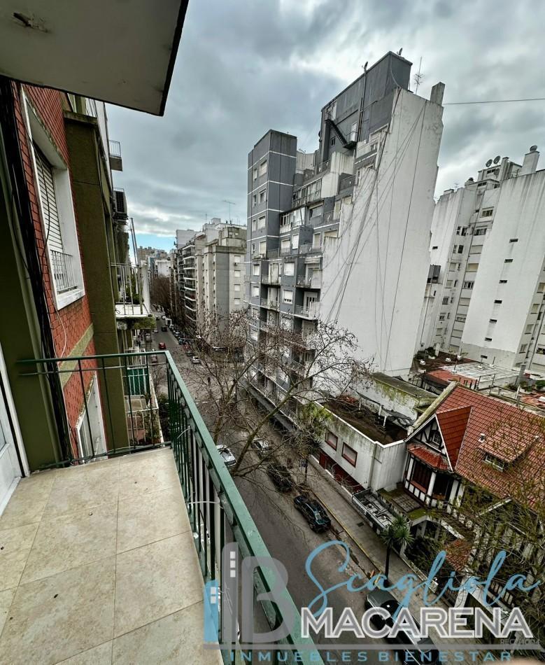 Foto de VENTA DEPARTAMENTO 2 AMBIENTES AL FRENTE CON BALCON Y DEPENDENCIA. ZONA, imagen 1