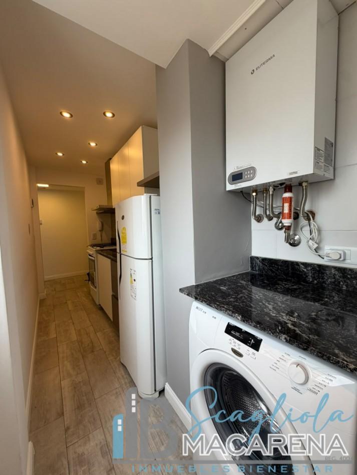 Foto de VENTA DEPARTAMENTO 2 AMBIENTES AL FRENTE CON BALCON Y DEPENDENCIA, imagen 2