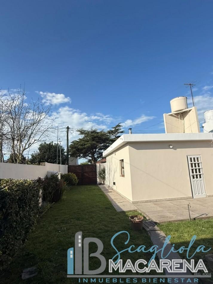 Foto de VENTA CASA AMERICANA DE 3 AMBIENTES CON GARAJE | BARRIO EL GAUCHO, MAR, imagen 1