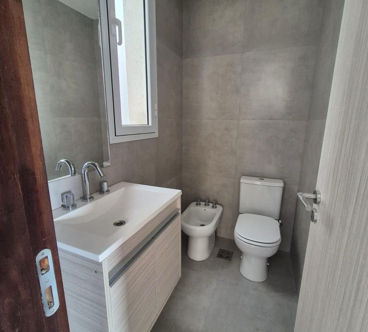 Foto de Venta Departamento 2 Dorm. Blvd. España con Cochera, imagen 5