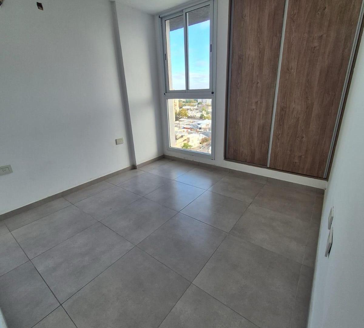 Foto de Venta Departamento 2 Dorm. Blvd. España con Cochera, imagen 3