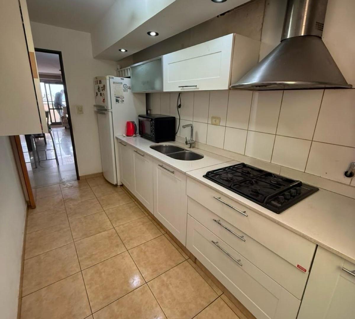 Foto de Departamento De Categoria 3 Dormitorios Doble Piso, Centrico, imagen 4