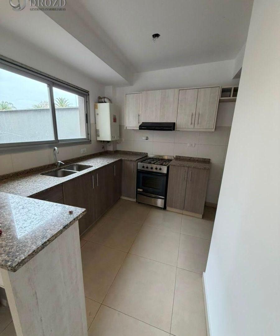 Foto de Departamento en alquiler c/ cochera en 5.ª Sección Residencial Sur, imagen 5