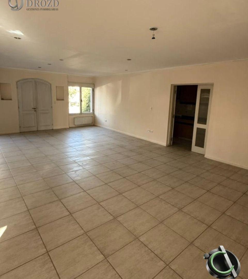 Foto de Casa en alquiler c/ cochera en San Francisco del Monte, imagen 5