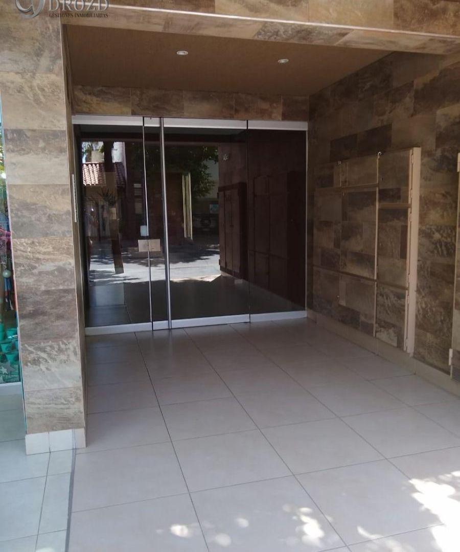 Foto de Departamento en venta c/ cochera en Godoy Cruz, imagen 2
