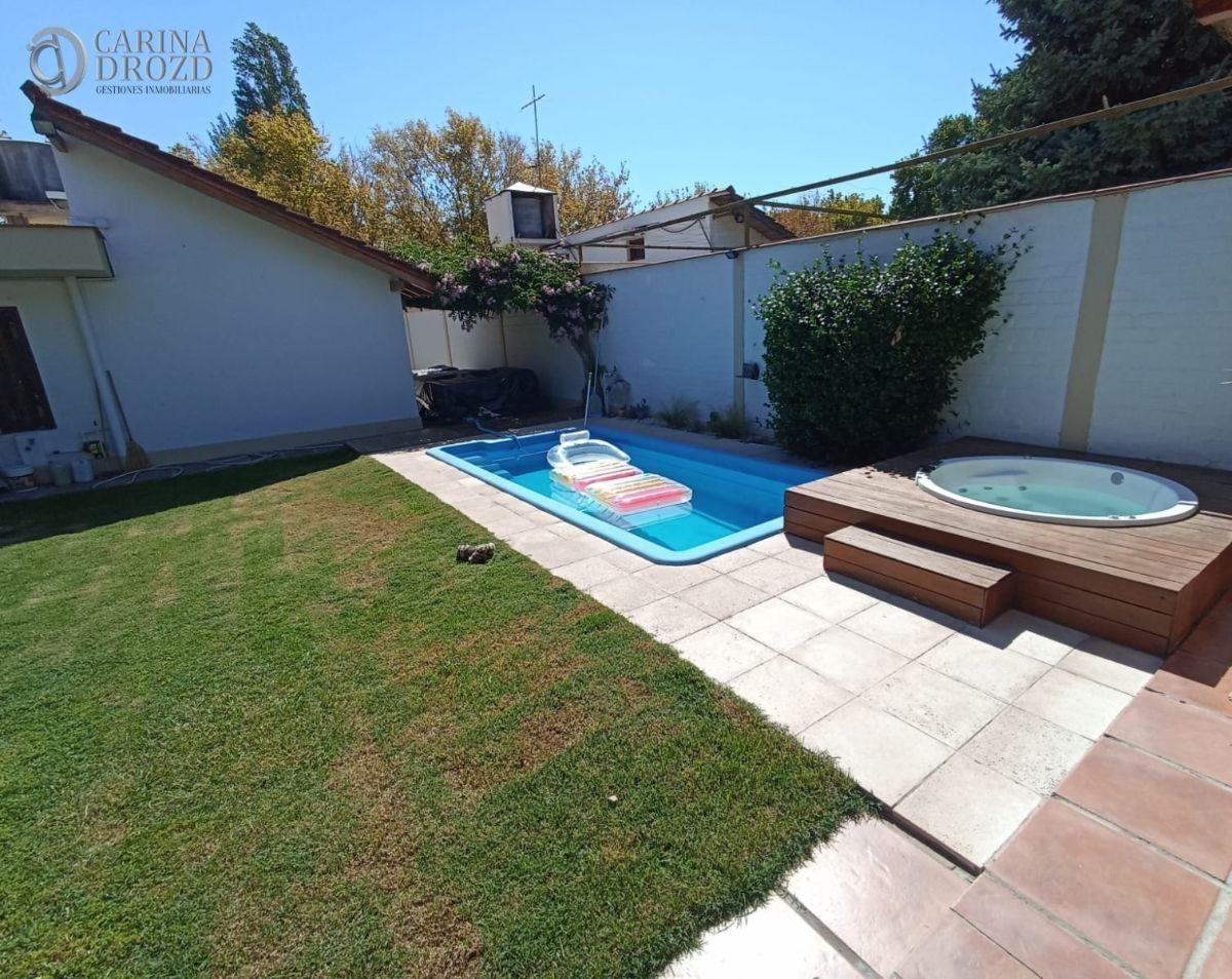 Foto de Casa en venta c/ cochera en Luján de Cuyo, imagen 1