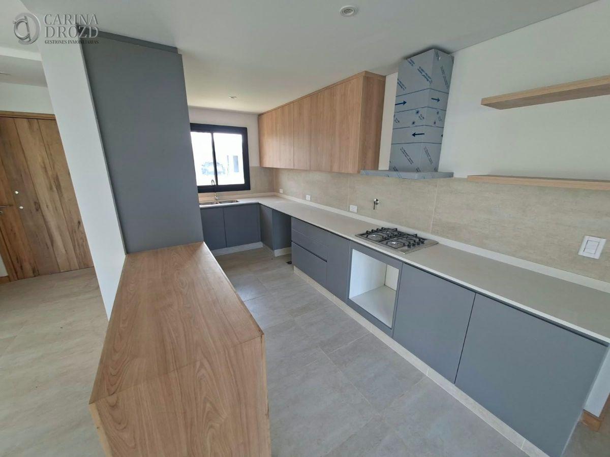 Foto de Casa en venta c/ cochera en Luján de Cuyo, imagen 4