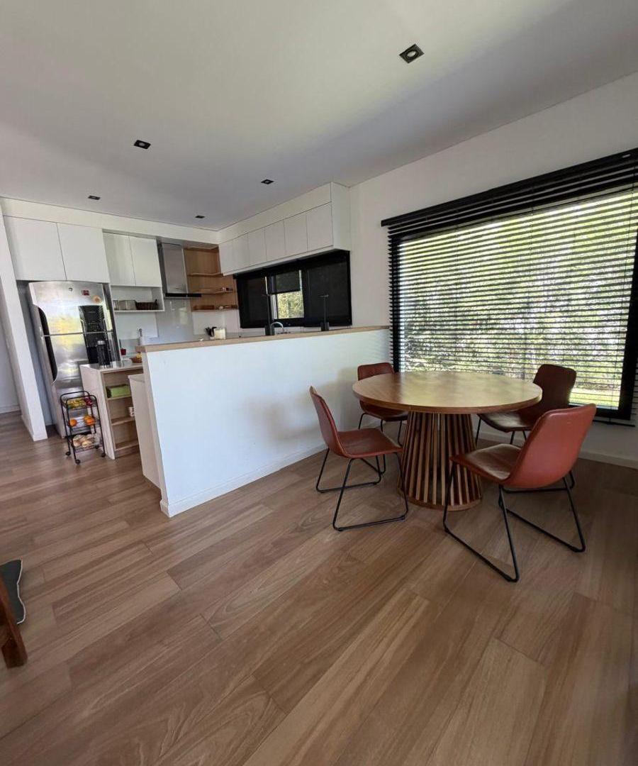 Foto de Muy buena casa, excelente distribucion, imagen 3