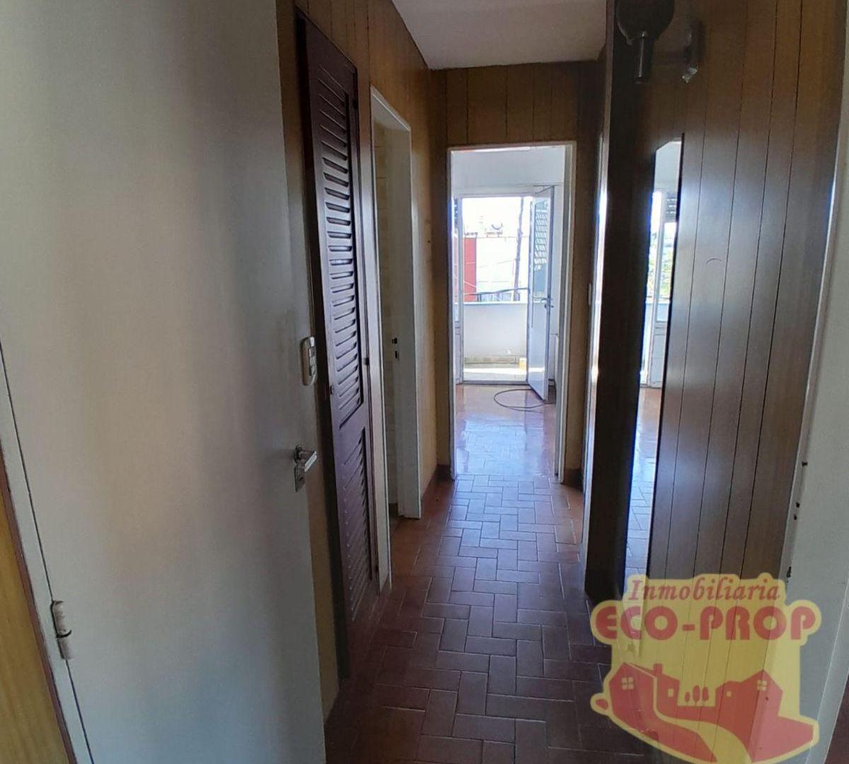 Foto de Departamento en planta alta - 3 Ambientes Con Terraza. Entrada, imagen 4